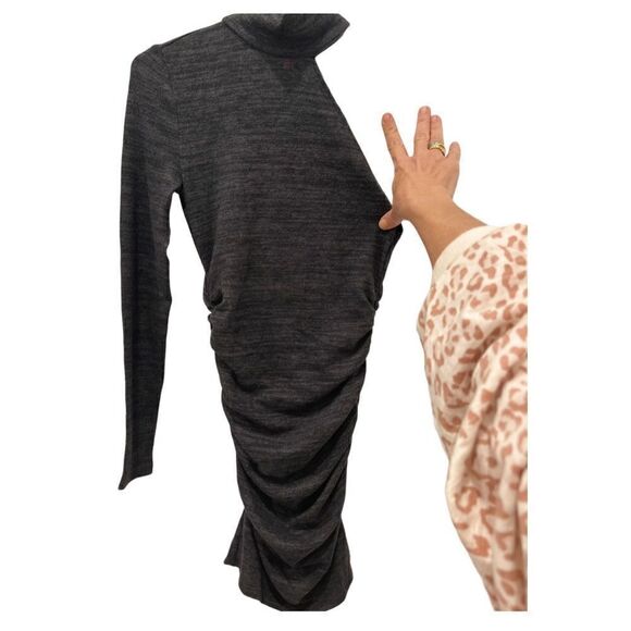 n: Philanthropy Revolve Electra Ruched One Sleeve Mini Dress In Charcoal.Size S - Picture 4 of 12